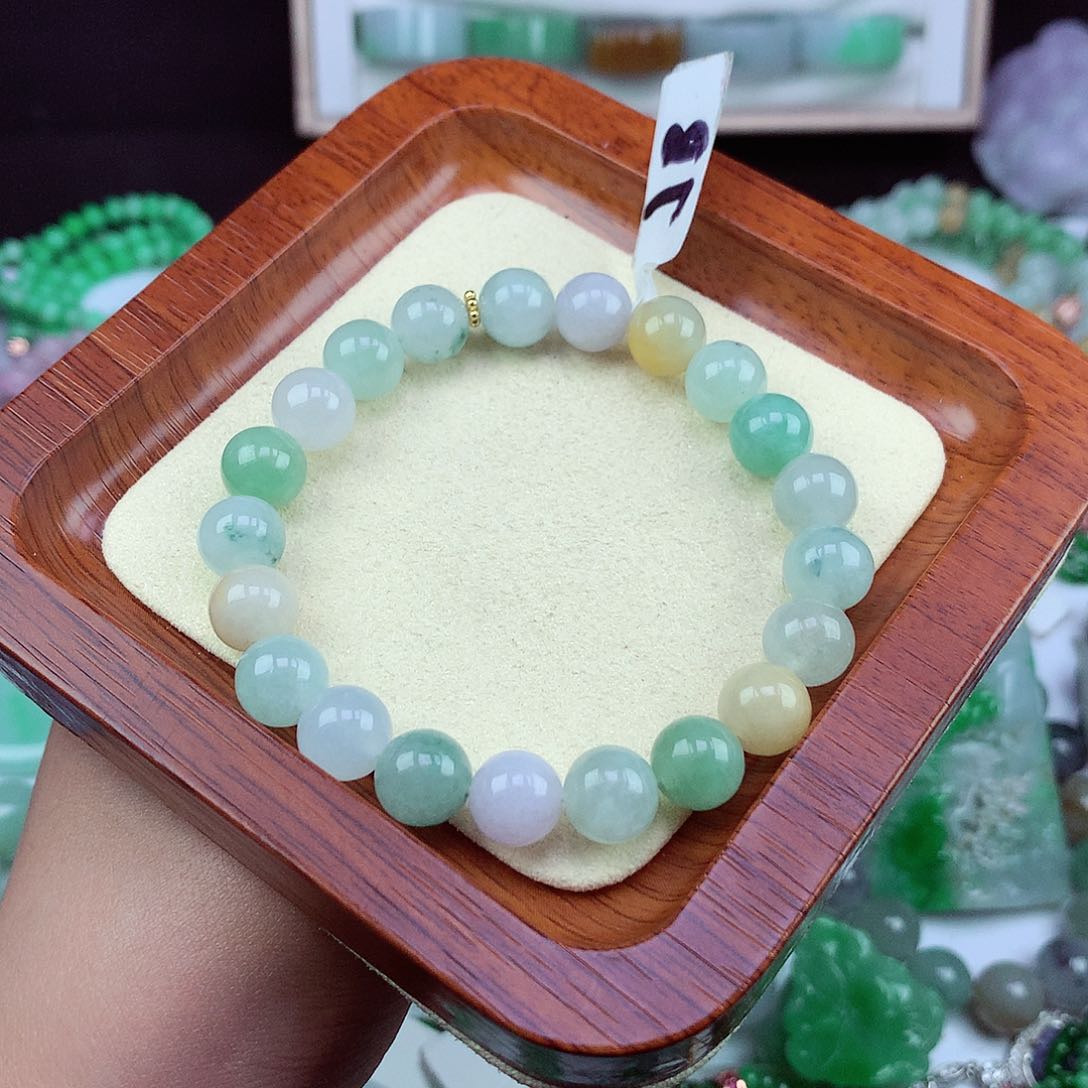 翡翠未镶嵌颈饰手串