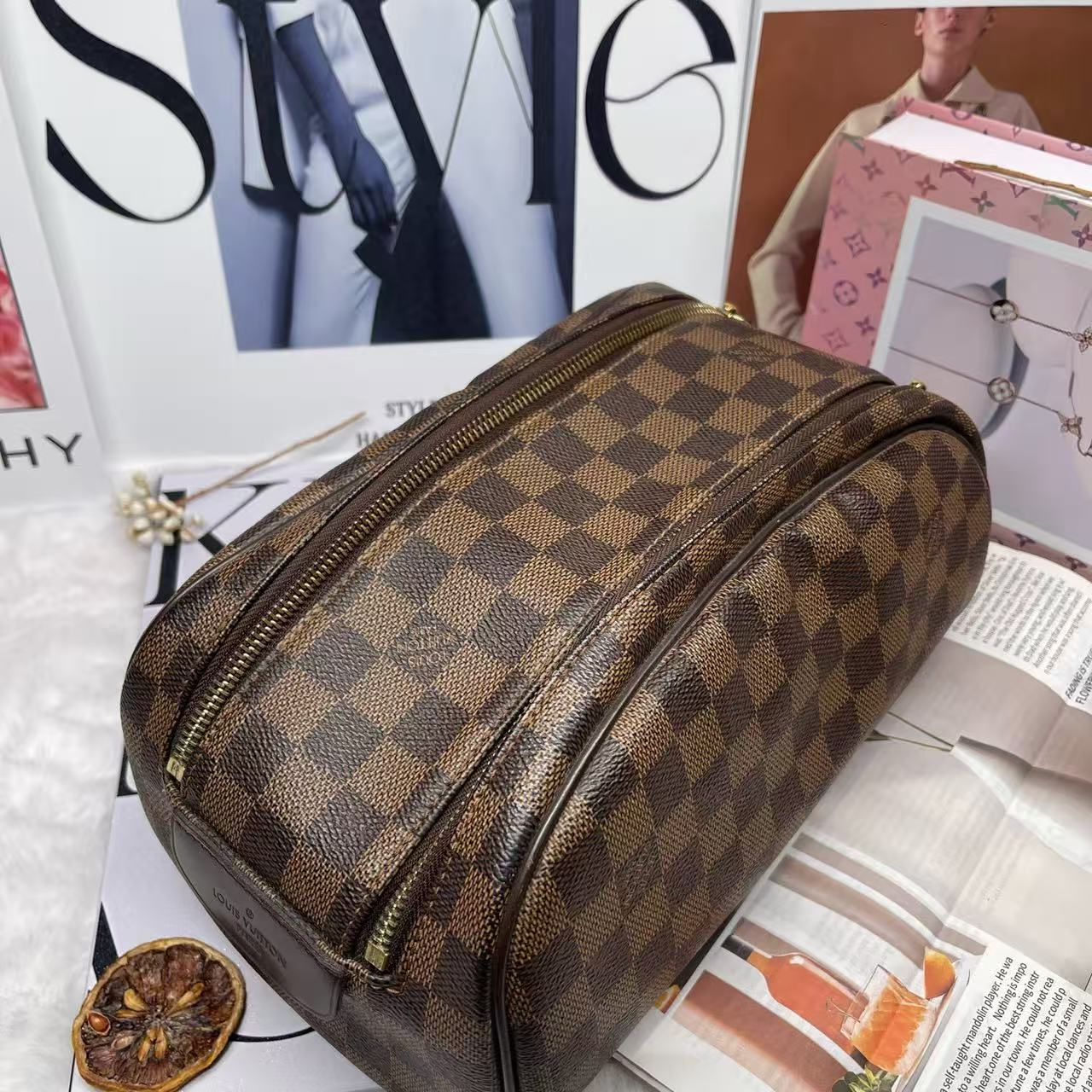 95新 LouisVuitton/路易威登 棋盘格化妆包洗漱包 芯片款 80378 