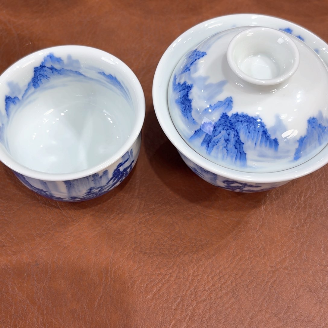 致*春……………………………………………………………………