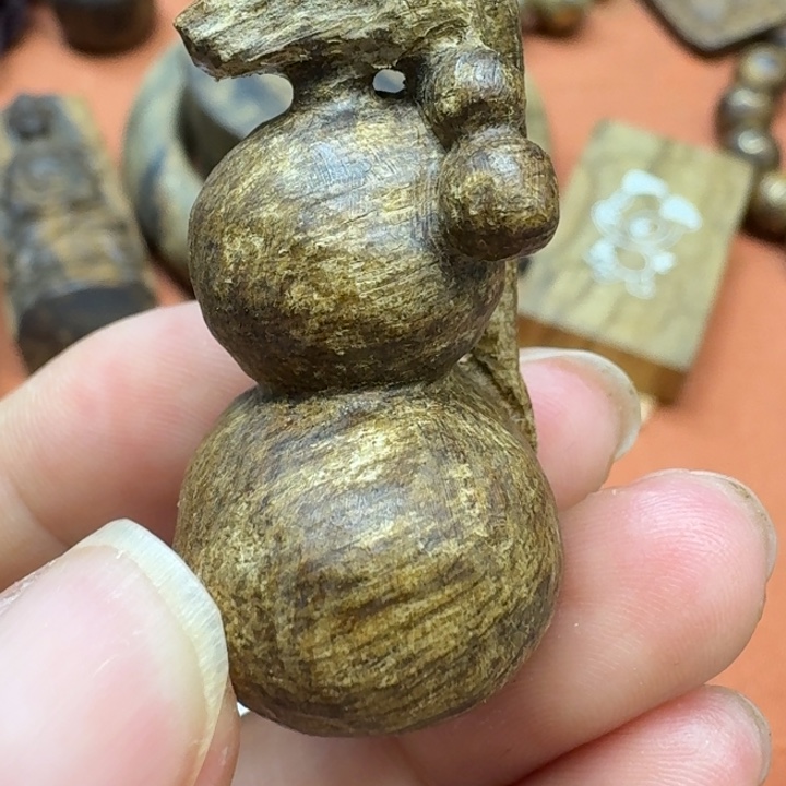 大叶紫檀（黑酸枝木类）