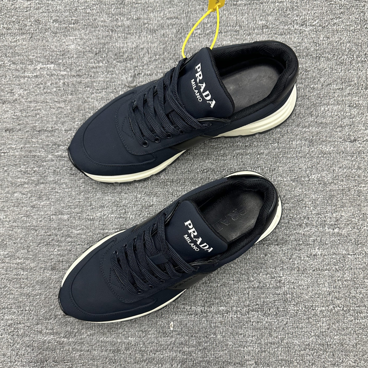 99新 Prada/普拉达 41 Prada 侧logo休闲鞋 黑色99新