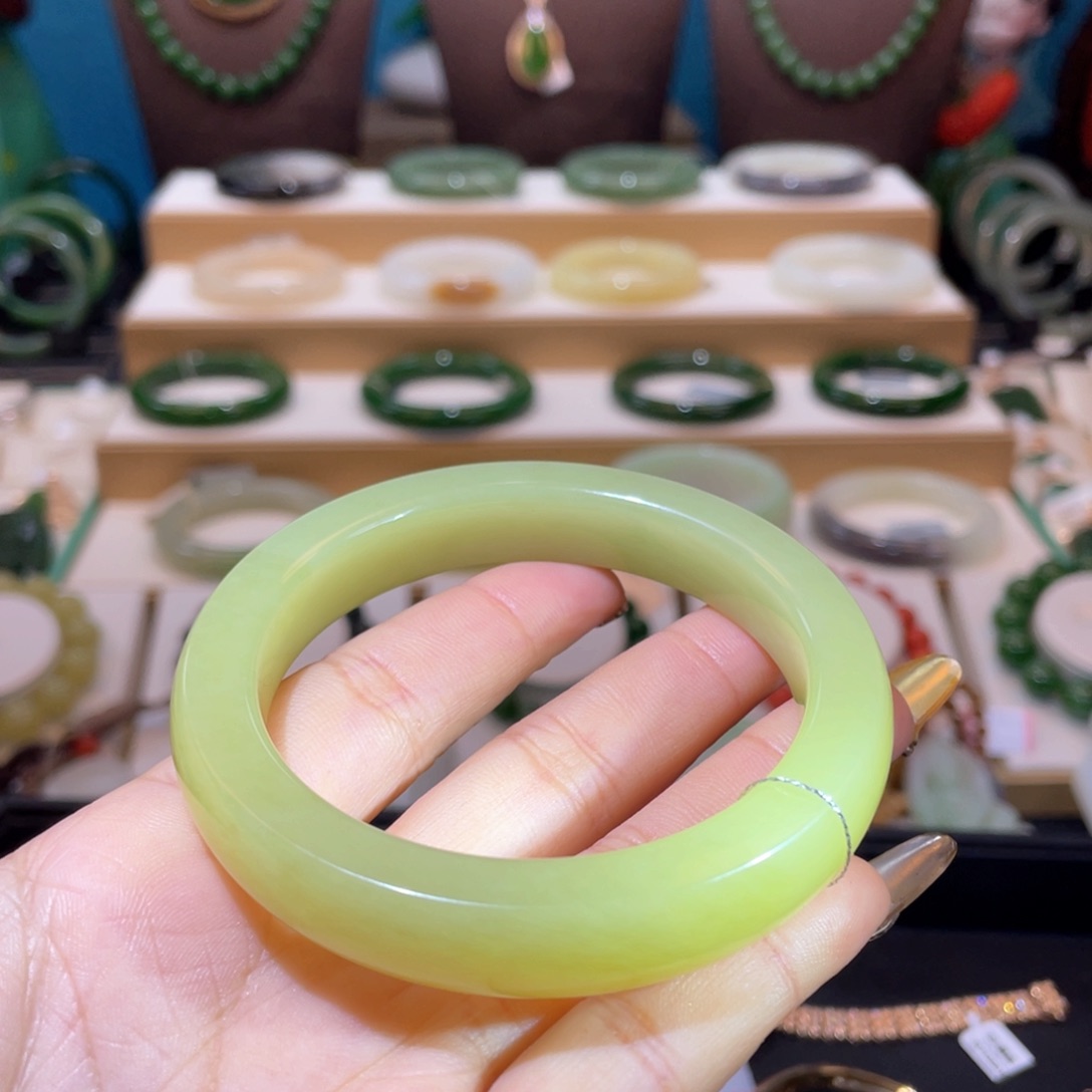 和田玉收藏级鸡油黄手镯58、59未镶嵌