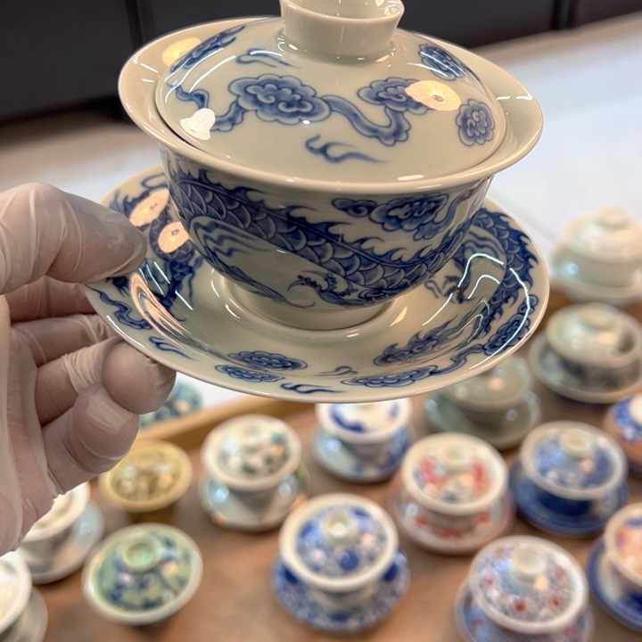 瓷片白青花铠甲龙元宝盖碗全品