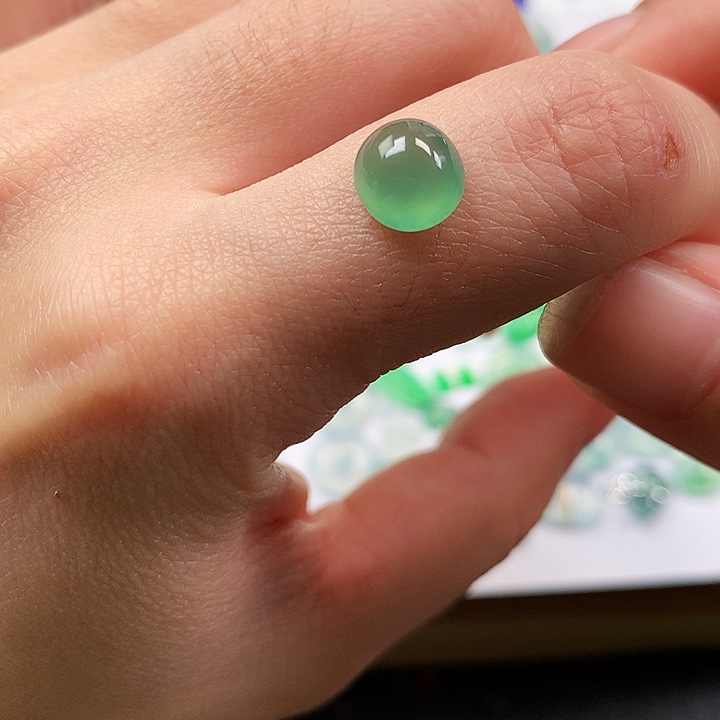 翡翠吊坠(不含链)未镶嵌蛋面