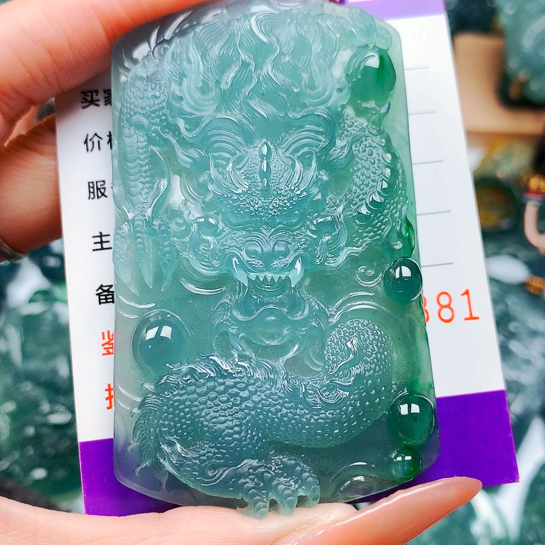 【闪购商品】翡翠颈饰未镶嵌小*米纯天然A货翡翠