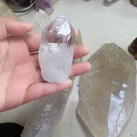 天然水晶原石未镶嵌烟晶兔**