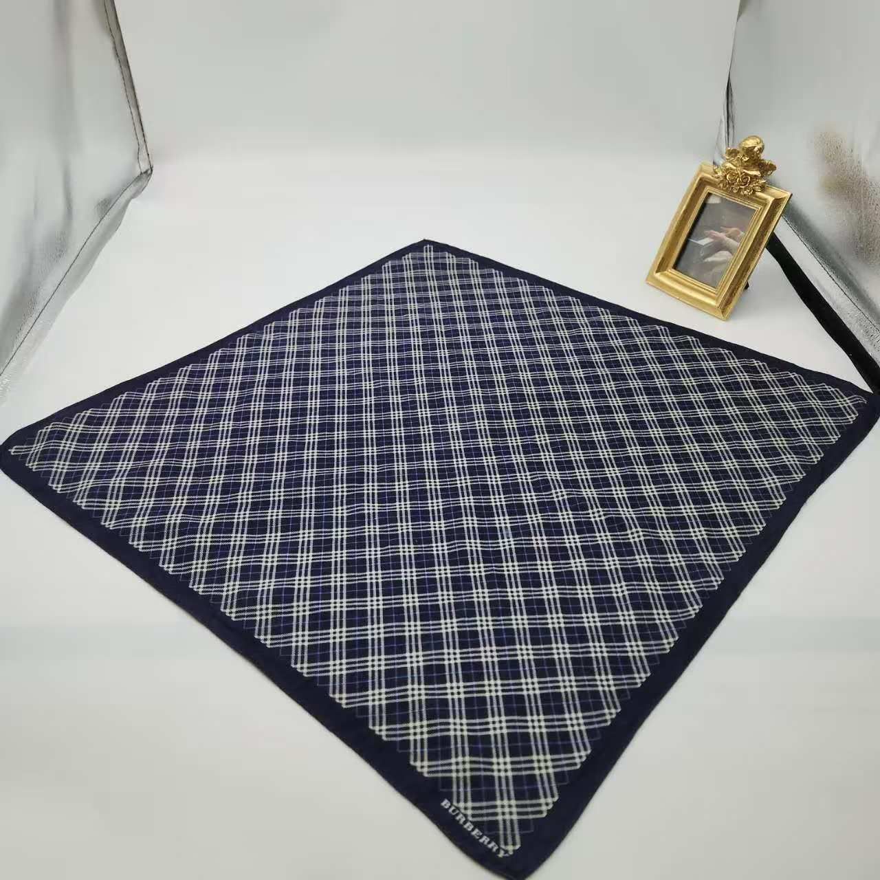 95新 BURBERRY/博柏利 海囤/巴宝莉/丝巾/yy10108