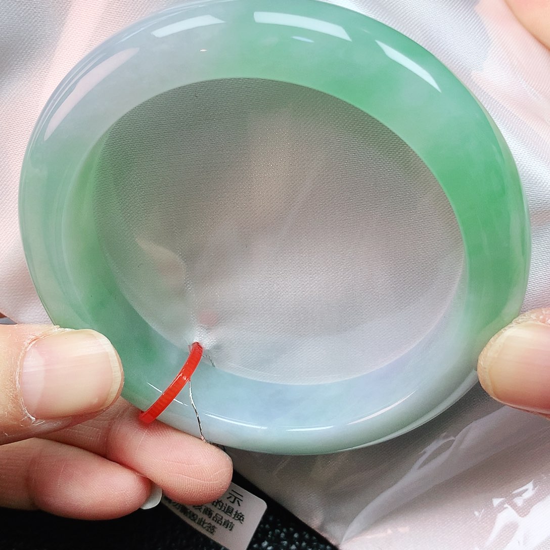 翡翠手镯未镶嵌57圈