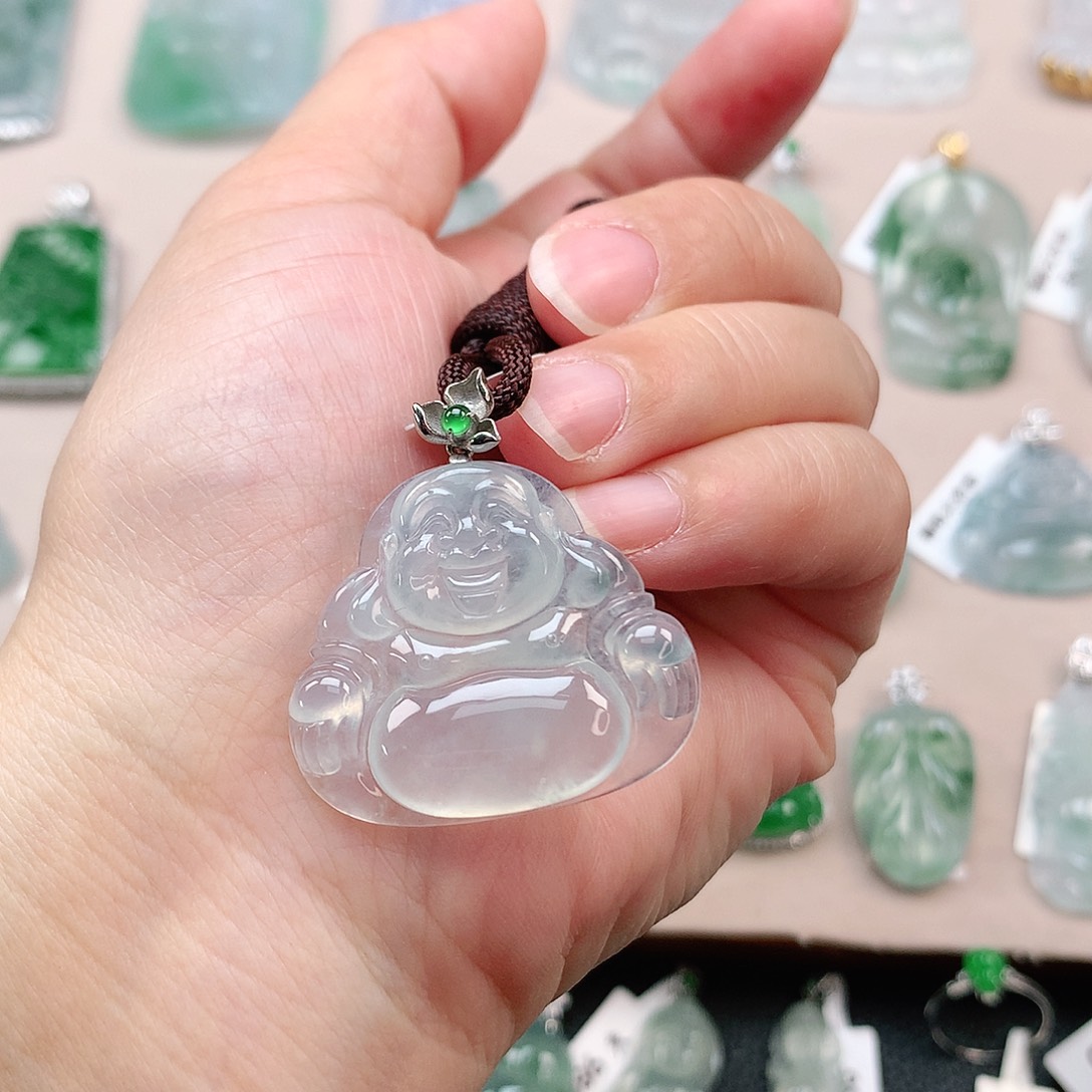 翡翠颈饰18K金镶嵌佛公