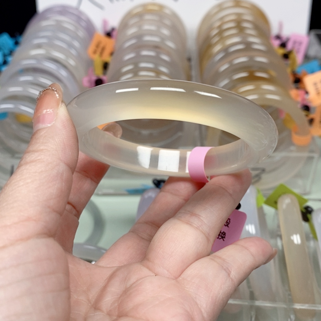 玛瑙/玉髓未镶嵌手镯