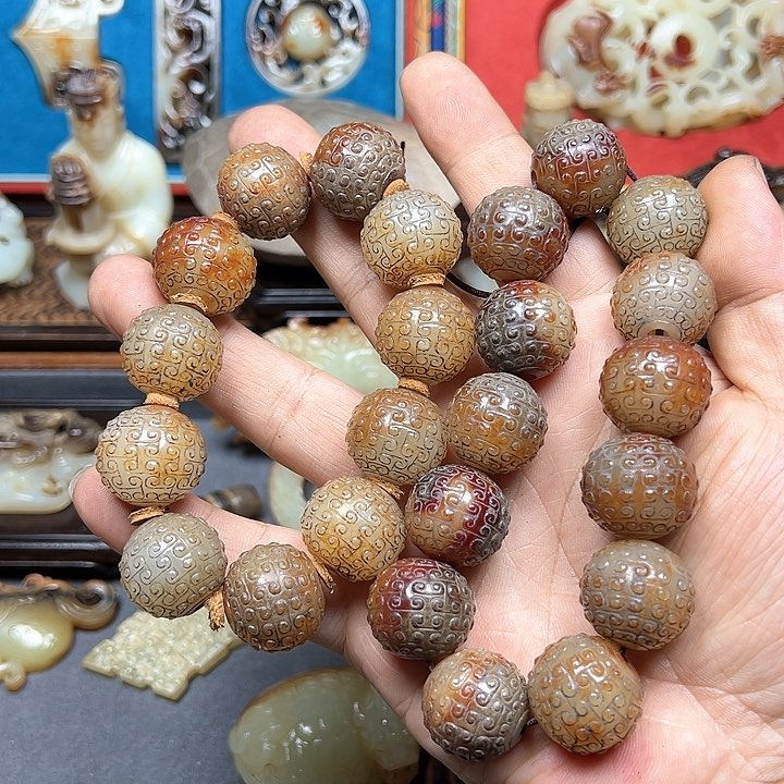 和田玉手串未镶嵌大**玉