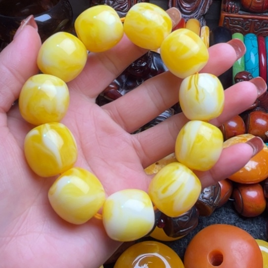 琥珀手串未镶嵌蜜蜡