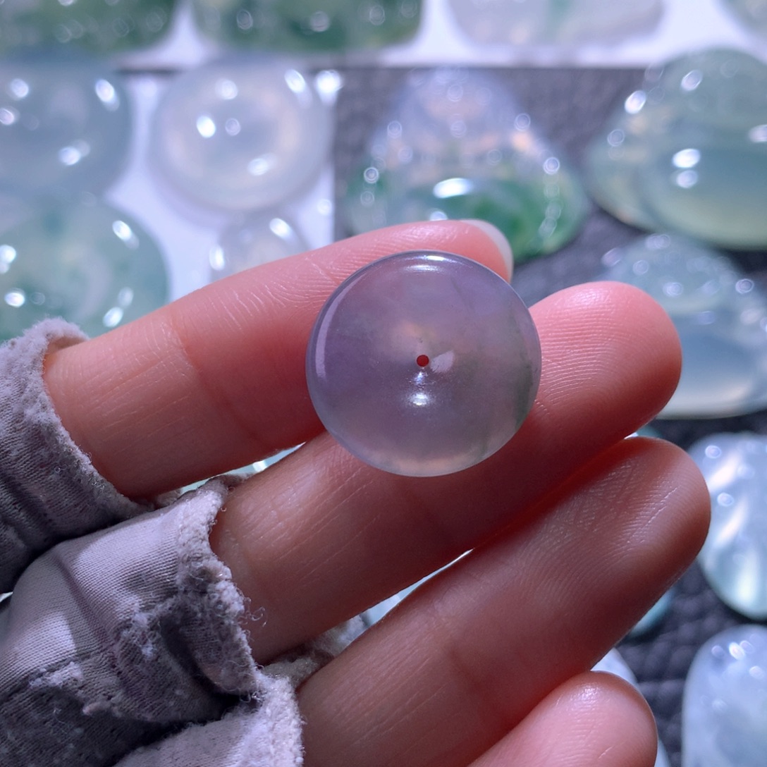 翡翠未镶嵌颈饰扣