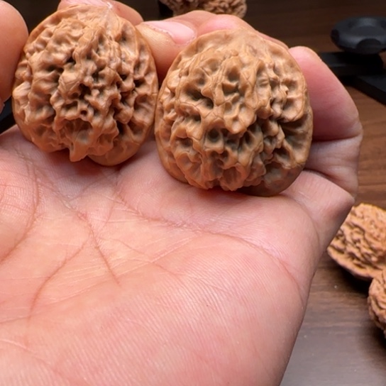 柏香籽/百香籽吊坠石*哥