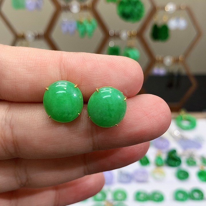 18K金镶嵌翡翠耳饰天然翡翠耳饰
