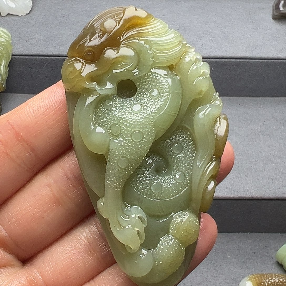 和田玉未镶嵌挂件