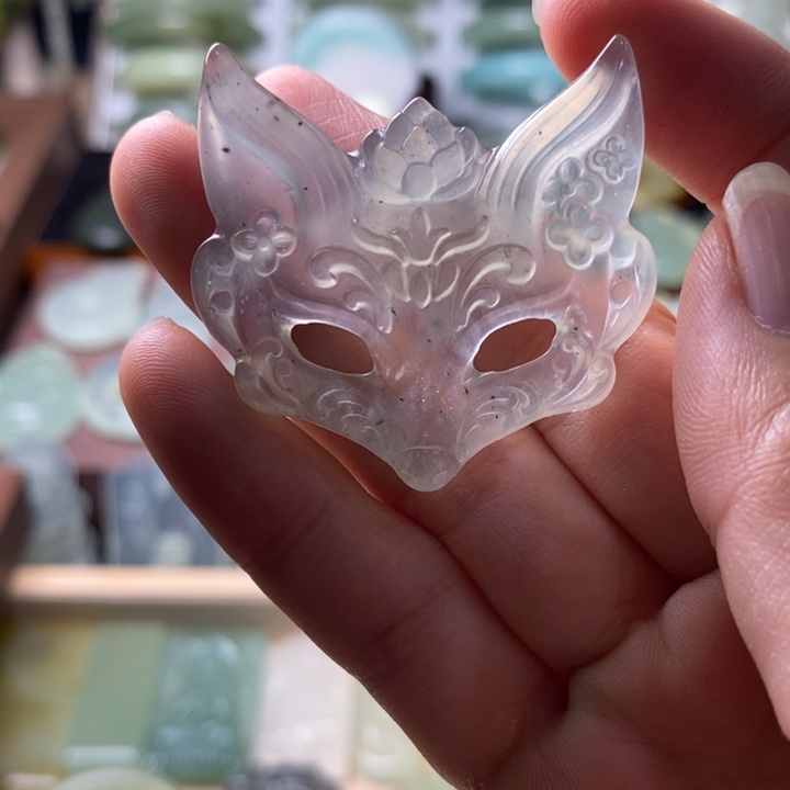 未镶嵌蛇纹石玉颈饰