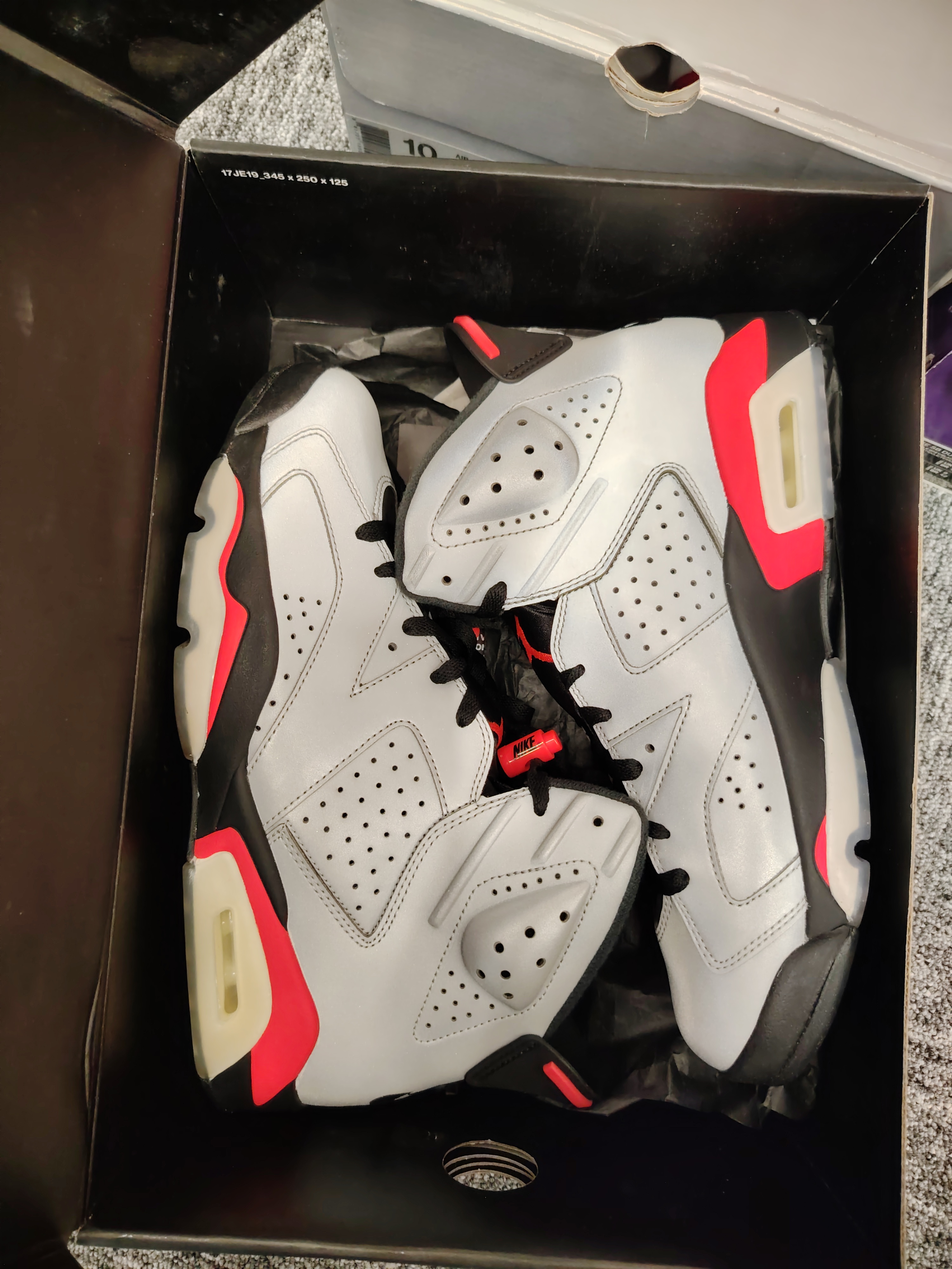 nike 经典配色鞋型 79号   43码