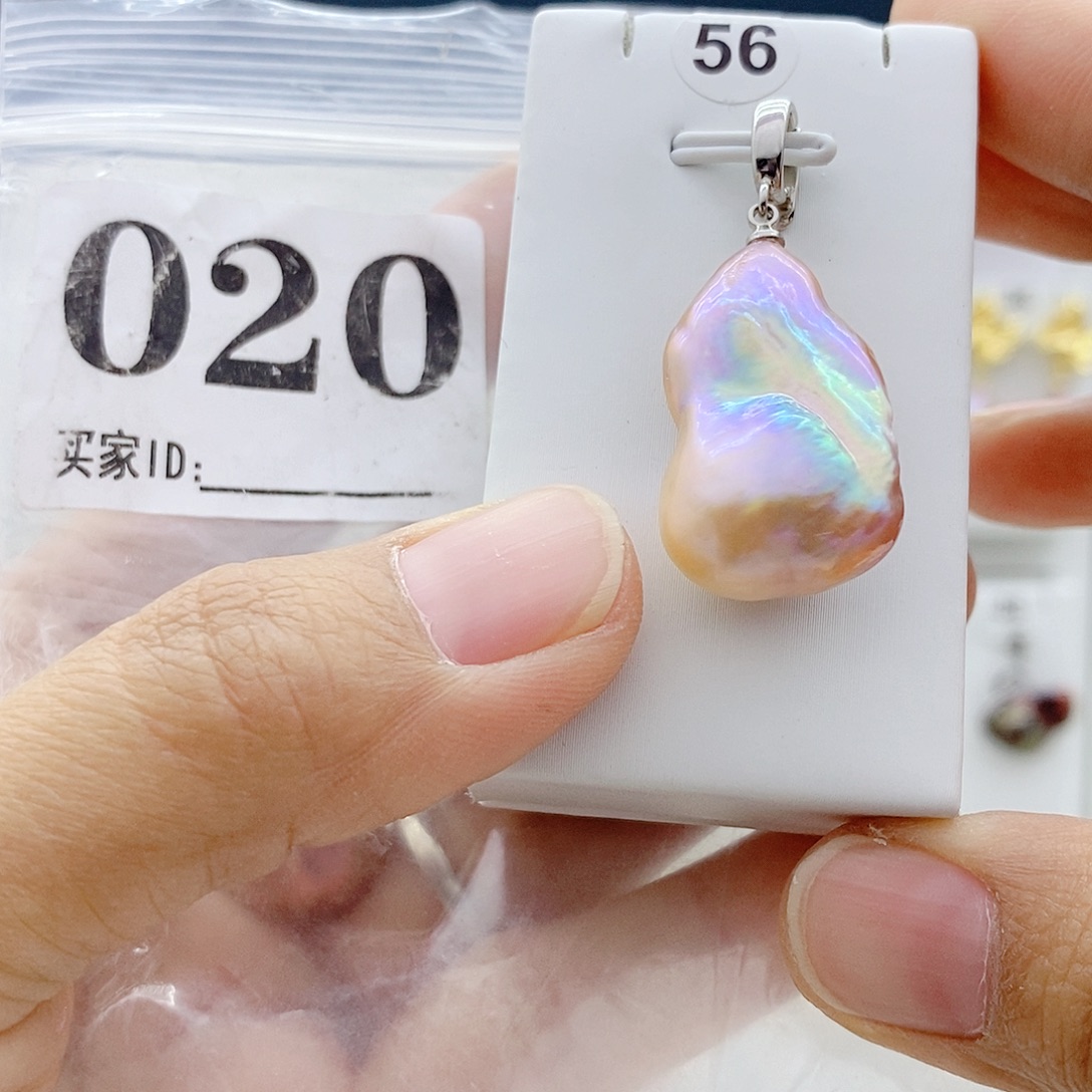 淡水珍珠钛钢颈饰