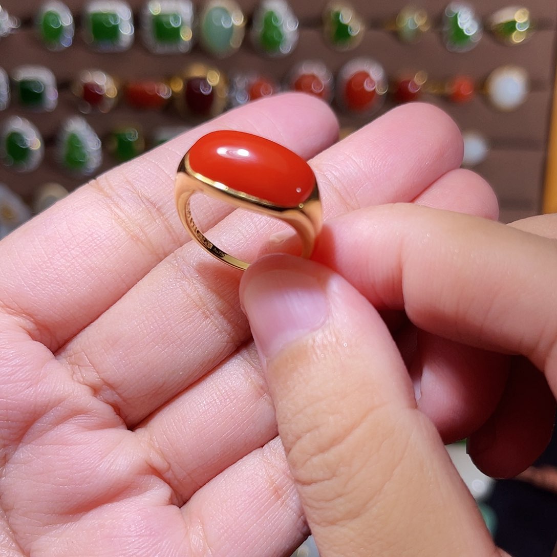 南红玛瑙18K金镶嵌戒指