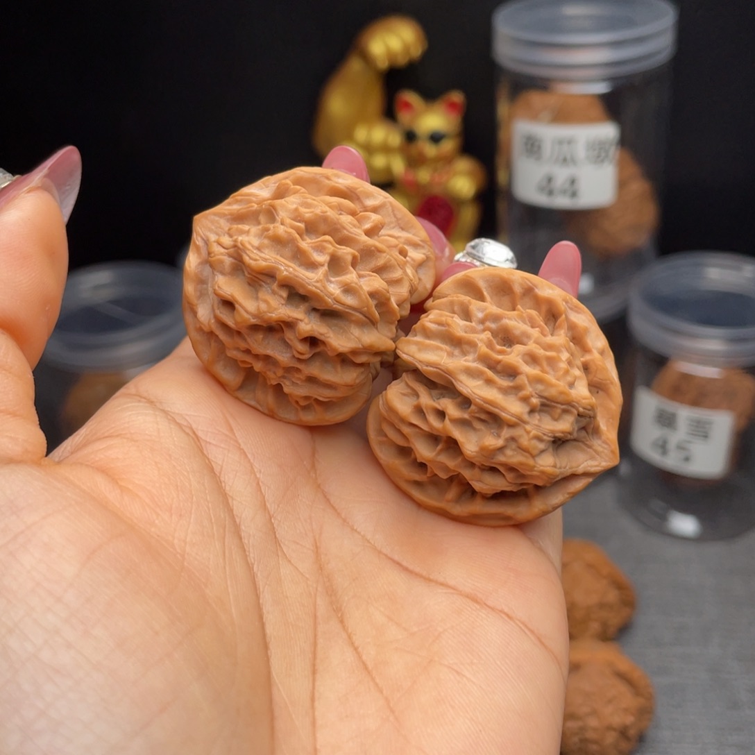 文玩核桃把件M**.龙门涧