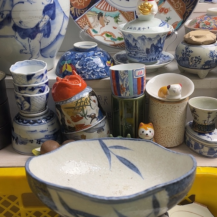 瓷片哈哈哈我要看的时候他