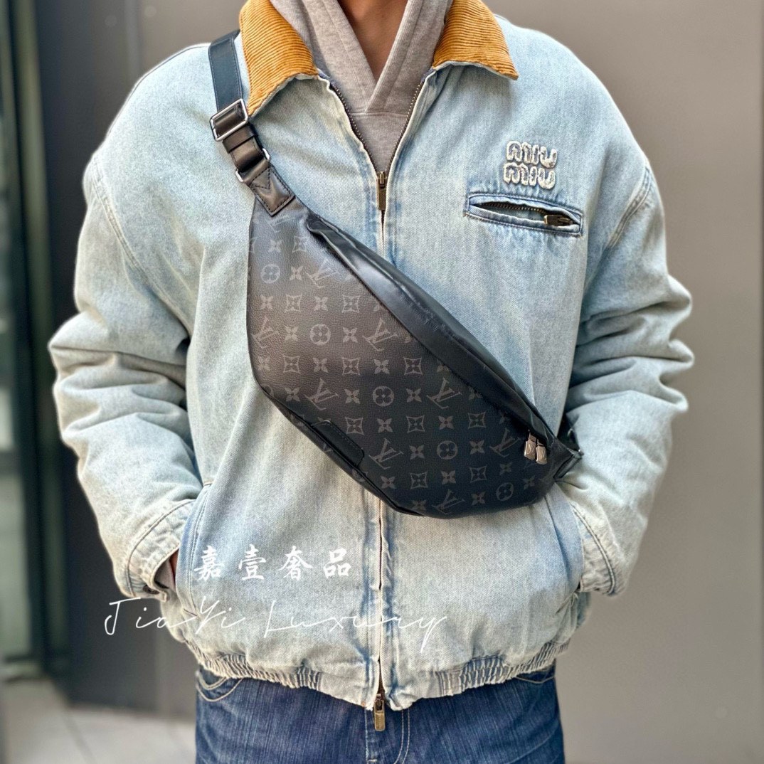 99新 LouisVuitton/路易威登 （6858） Lv 黑老花胸包