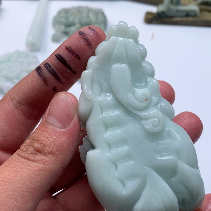 翡翠未镶嵌颈饰保真天然a货翡翠