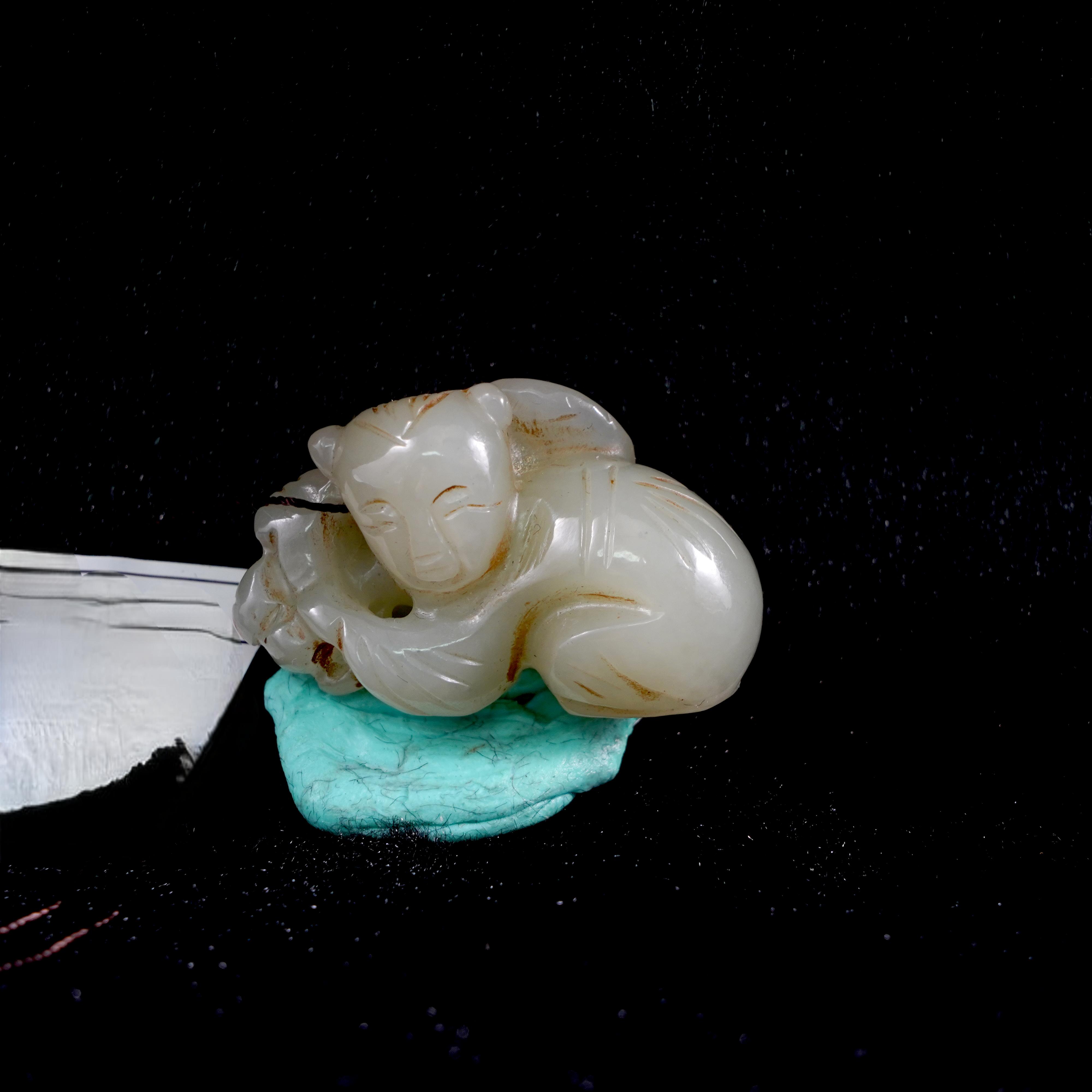 (AB3)LA305178清和田玉雕刻童子献宝挂坠