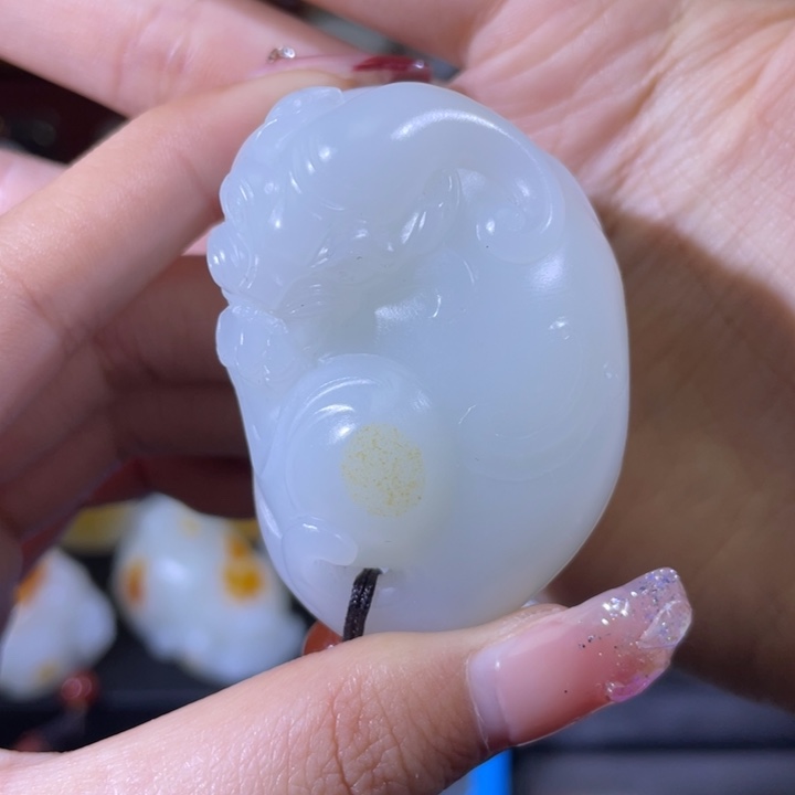 和田玉把件未镶嵌孤***。