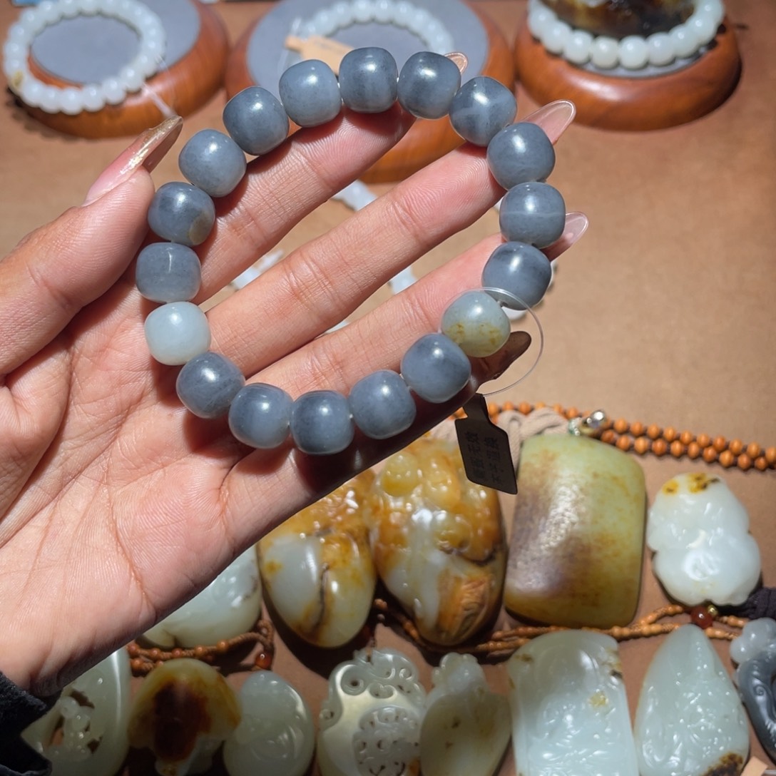 和田玉未镶嵌手链