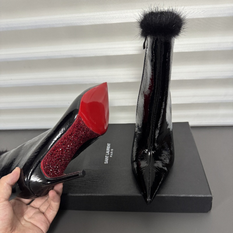 （路易专属）高跟短靴女2025秋冬季新款红底水钻底尖头靴子细跟靴子