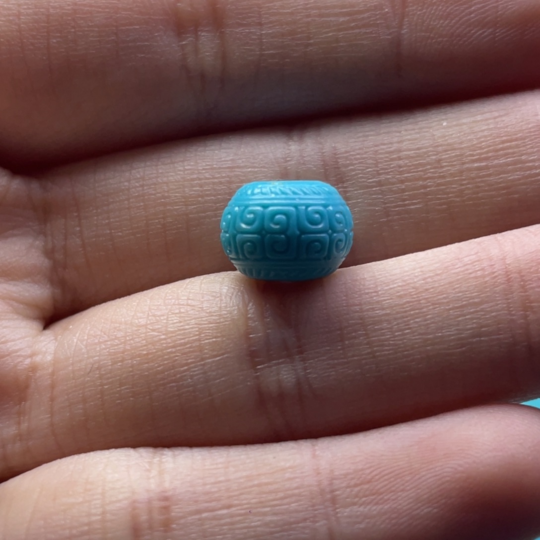 绿松石未镶嵌颈饰