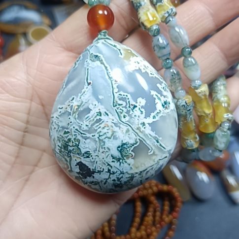 玛瑙/玉髓未镶嵌水草随形吊坠