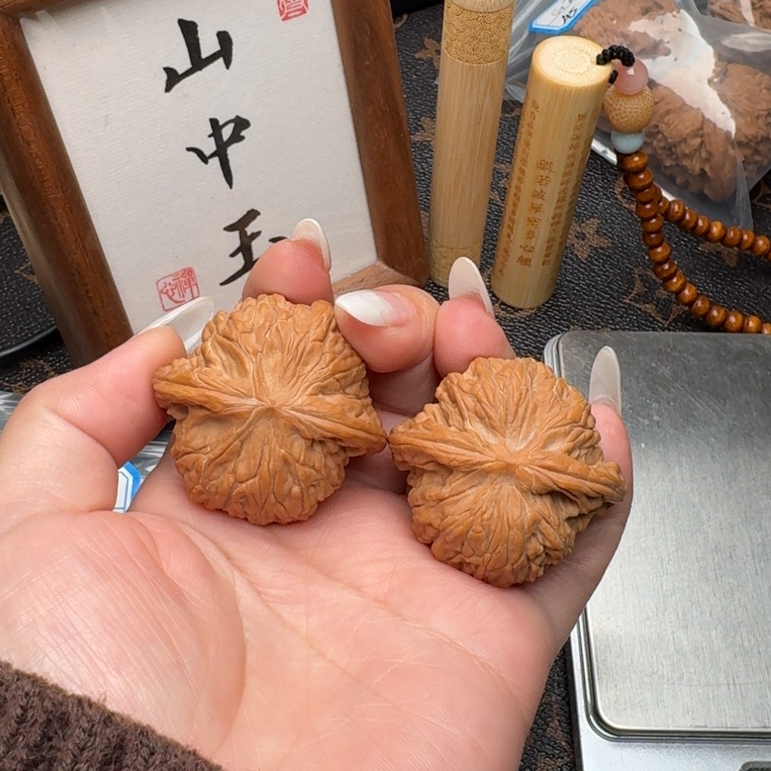 念***酒把件文玩核桃4 1磨盘G046