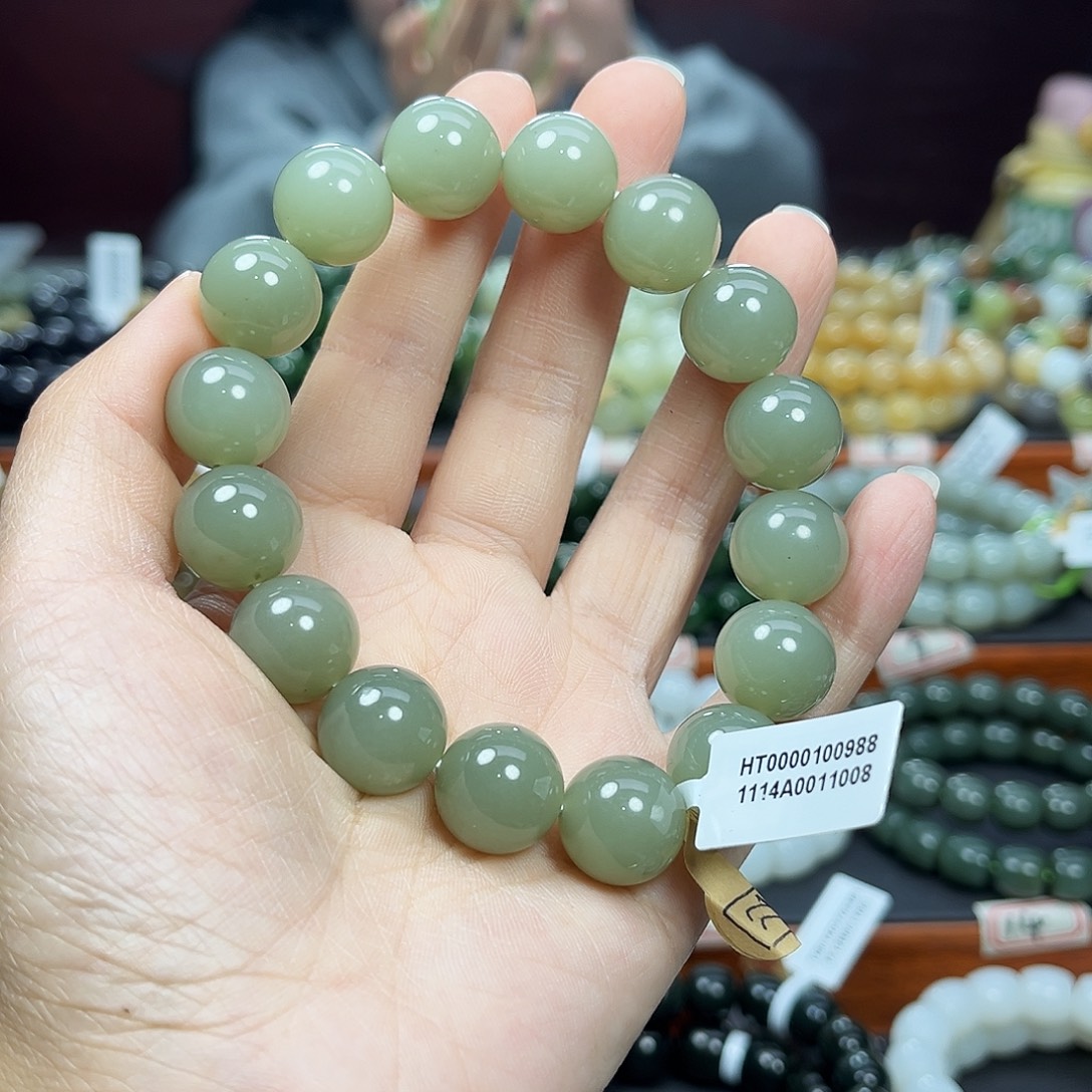 和田玉未镶嵌手链