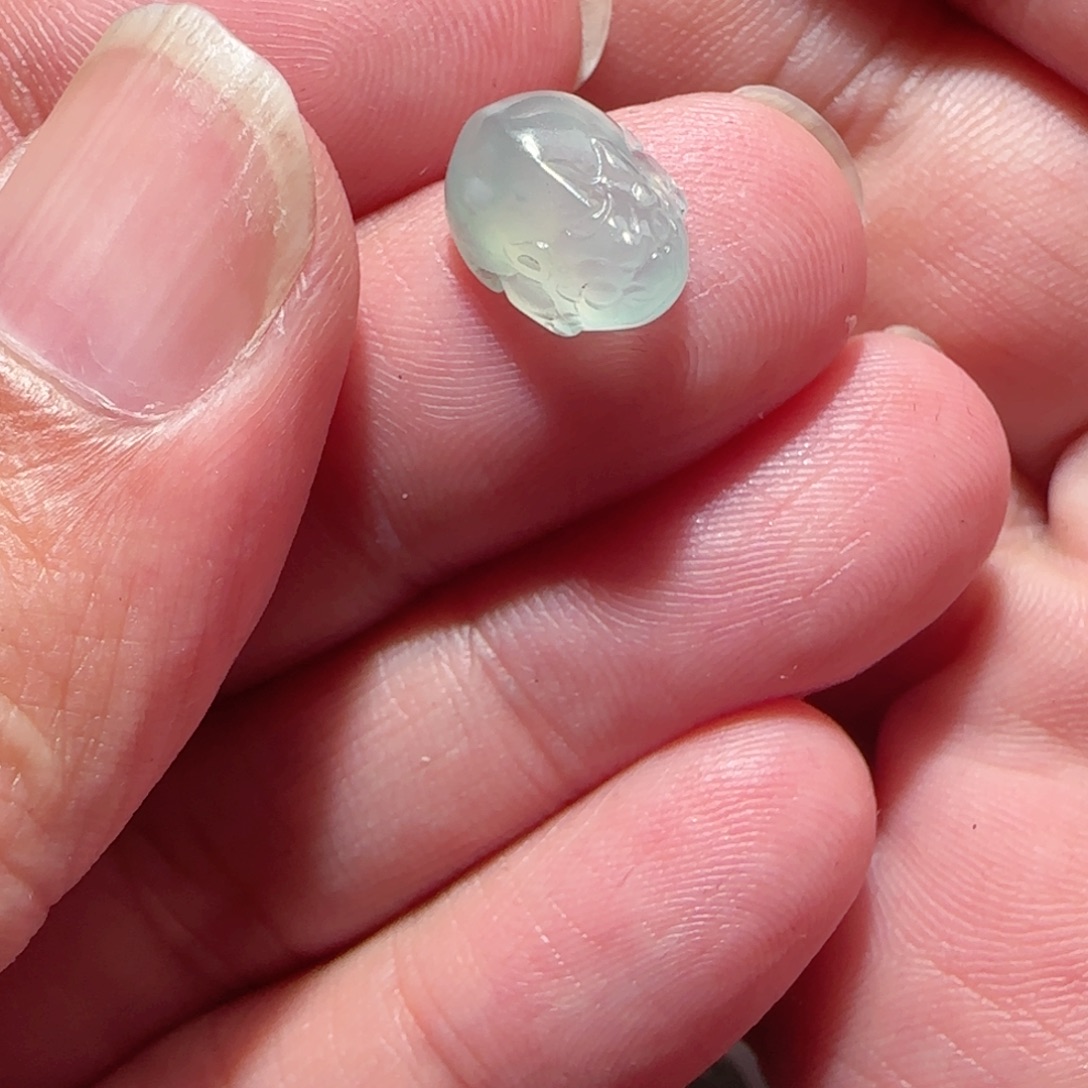 定制翡翠未镶嵌天然翡翠貔貅