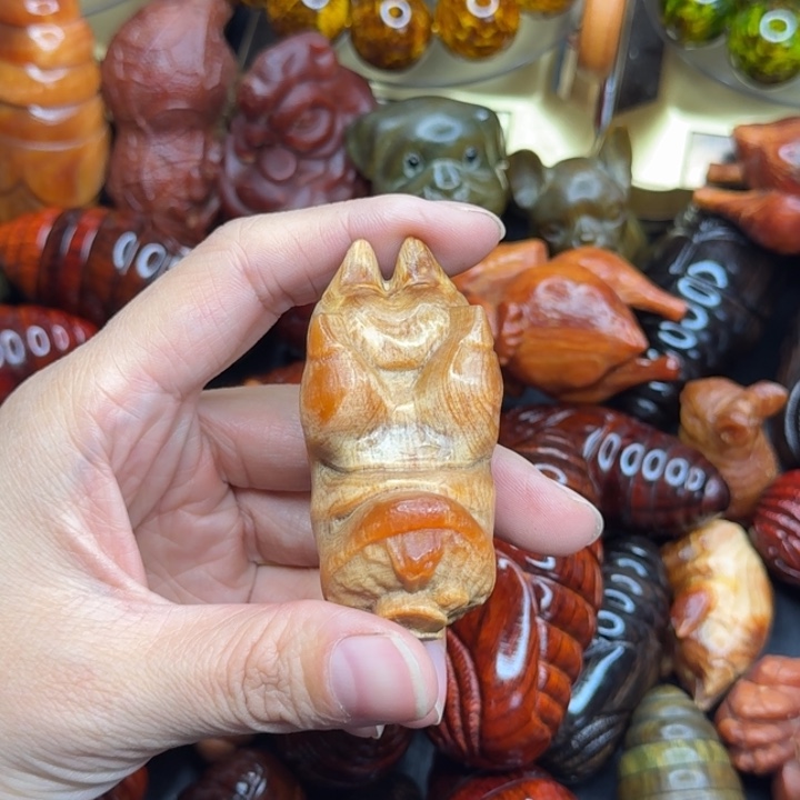 松木琥珀木文玩把件