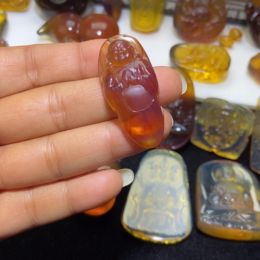 琥珀未镶嵌颈饰缅甸天然琥珀吊坠