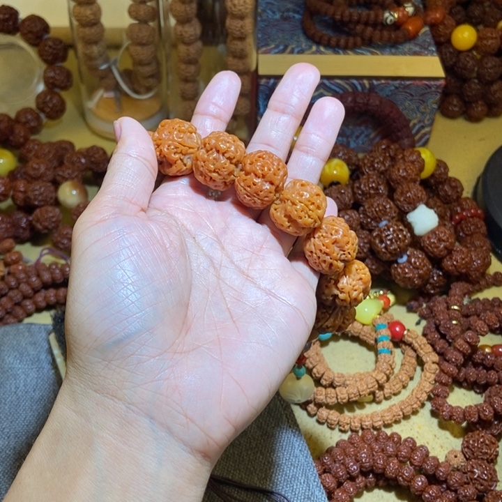 吊坠金刚菩提224半玉化蓝跑环