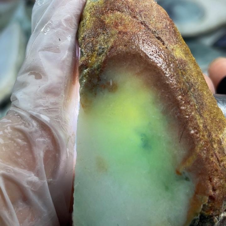 翡翠吊坠(不含链)未镶嵌天然翡翠边角料