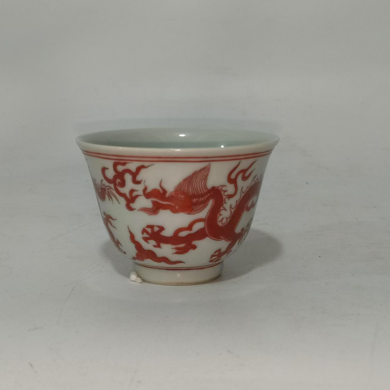 HJD2501-211矾红龙纹杯