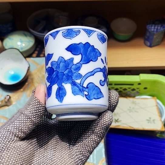 瓷片新年快乐。万事如意