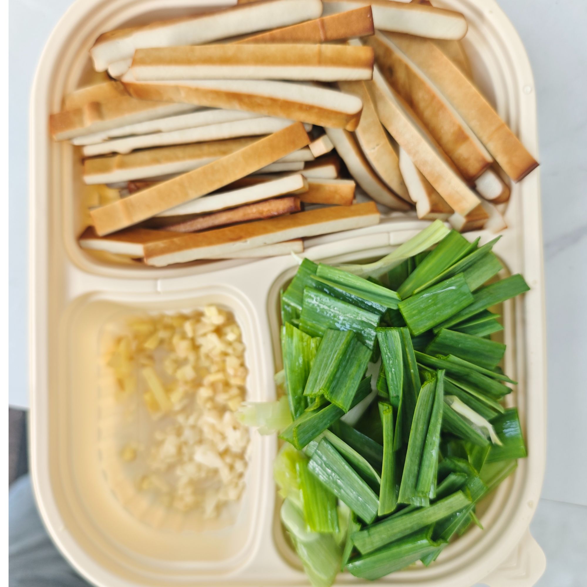 蒜苗炒豆干（约380g）