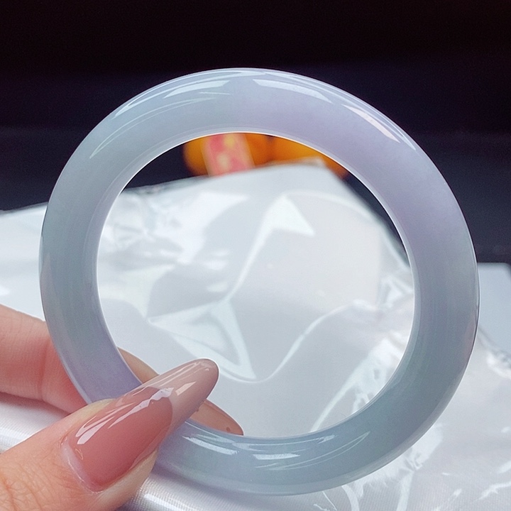 翡翠手镯未镶嵌53圈