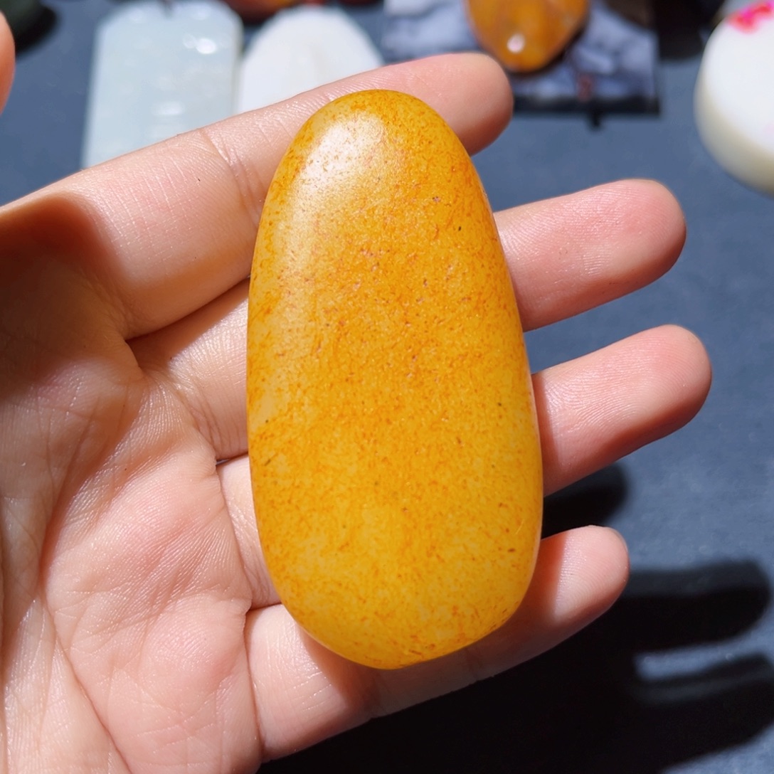 和田玉未镶嵌珠宝奇石