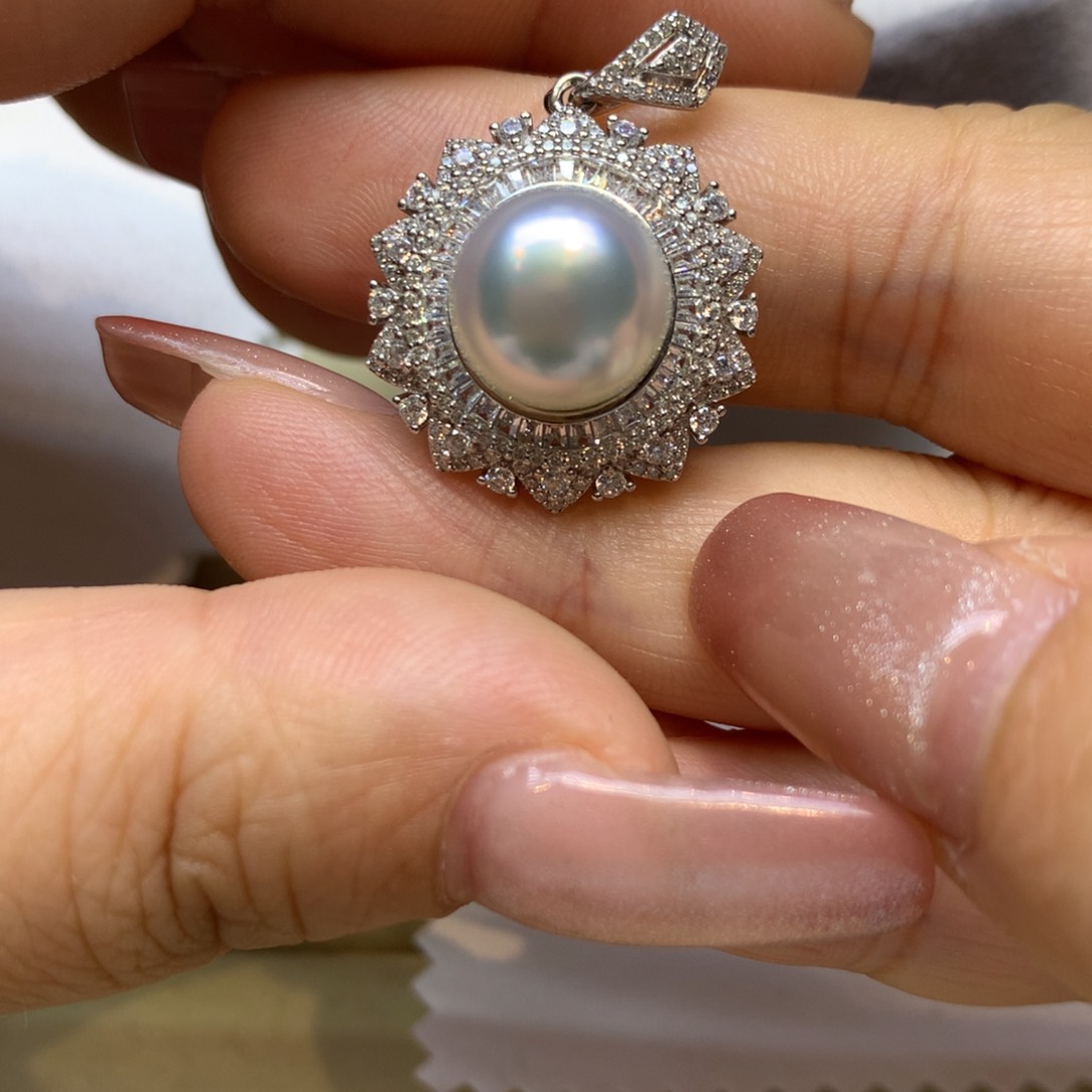 颈饰银S925镶嵌海水珍珠