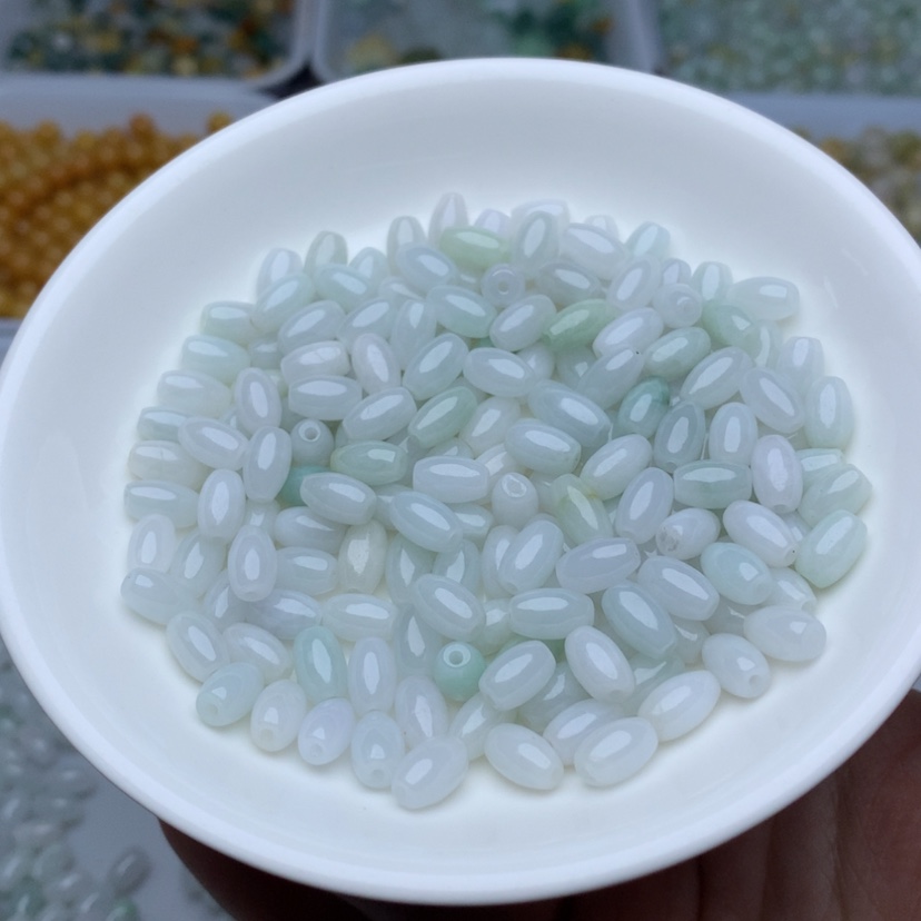 【闪购商品】翡翠手链未镶嵌卡5乘8冰米珠100颗