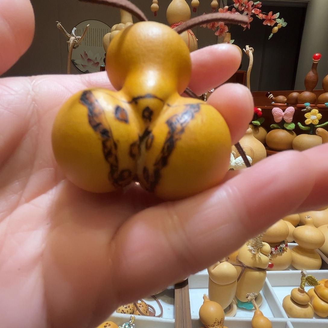 ****骨蕾丝金蟾葫芦真好看