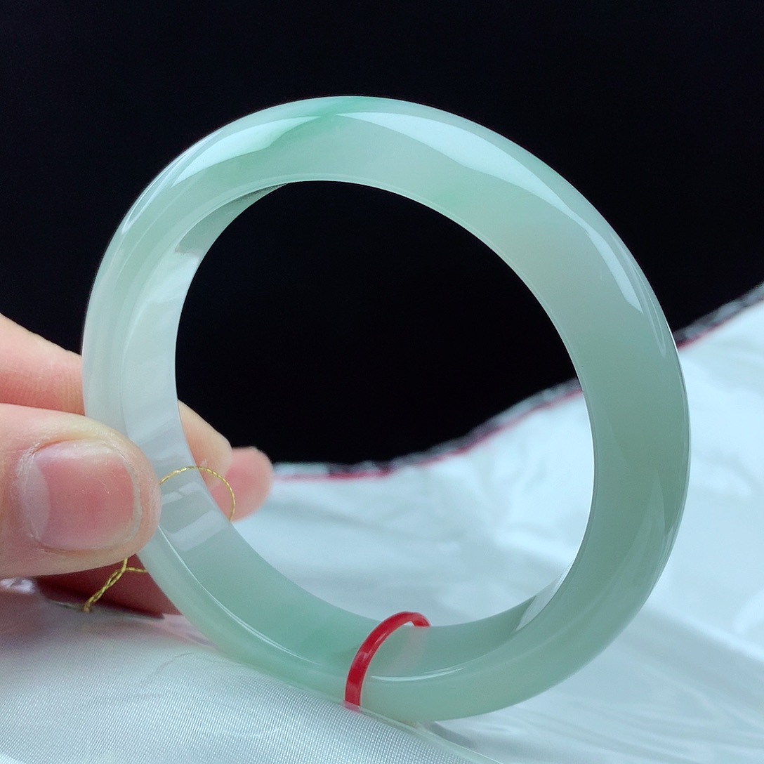 翡翠手镯未镶嵌53圈0123